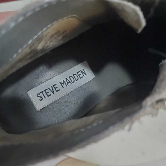 Steve‎ Madden Wedgie Sneakers 9 Gray Suede Upper Side Zip Casual Streetwear - Picture 4 of 10